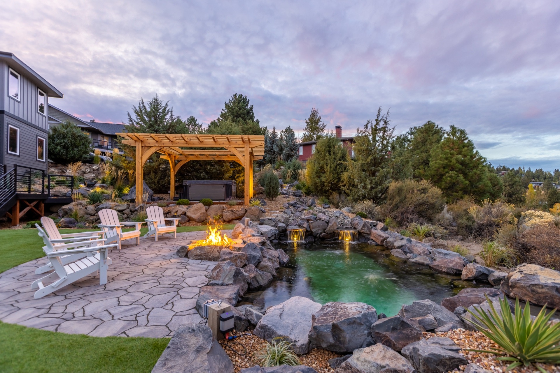 Awbrey Butte Luxury Outdoor Living — photo 2