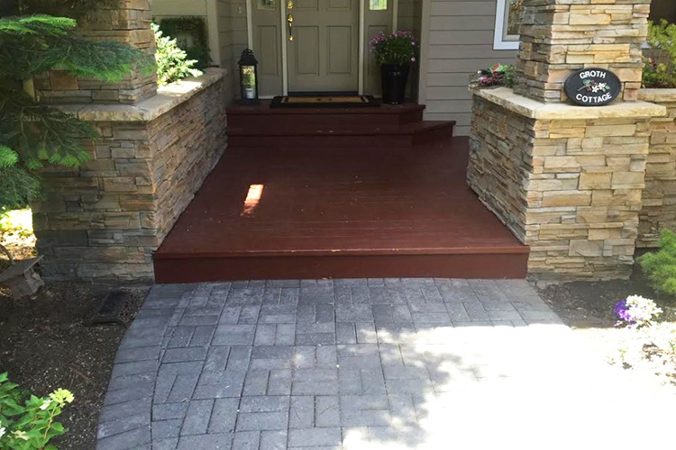 Awbrey Glenn Flagstone Patio & Walkway — photo 2