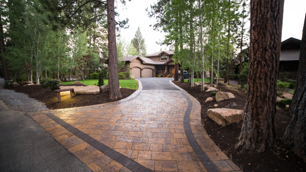Broken Top finished driveway and landscape — Bend, OR